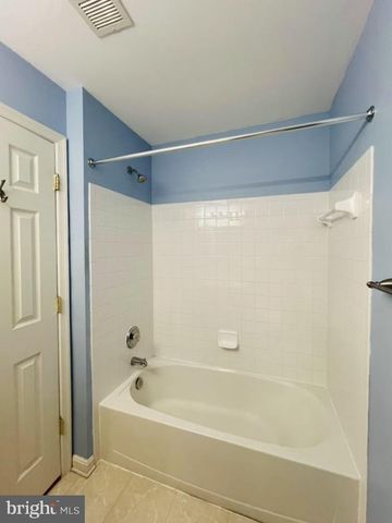 13068 SIDLAW HILLS LN, Bristow, VA 20136