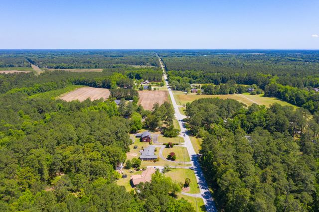 2824 Camden Road, Holly Hill, SC 29059