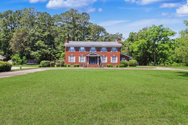 2824 Camden Road, Holly Hill, SC 29059