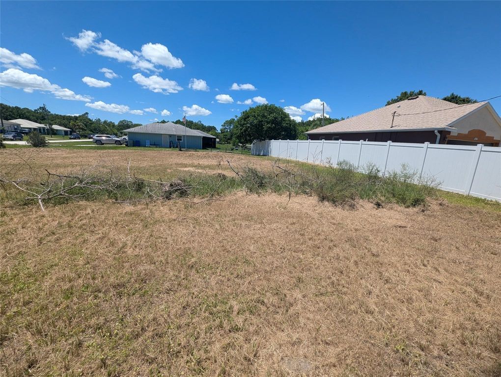 8565 90th Ave, Vero Beach, FL 32967