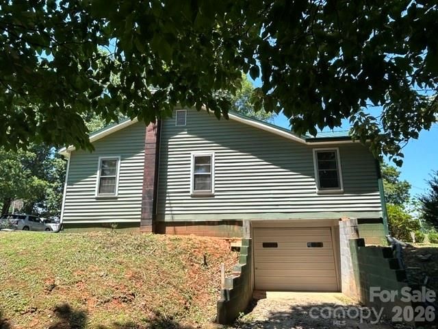 1174 Stacy Hill Road, Marion, NC 28752