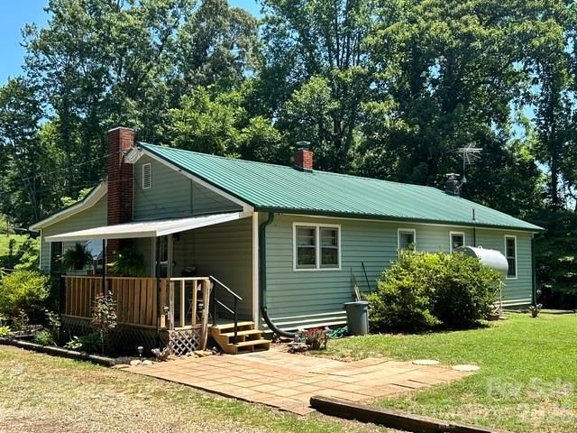 1174 Stacy Hill Road, Marion, NC 28752