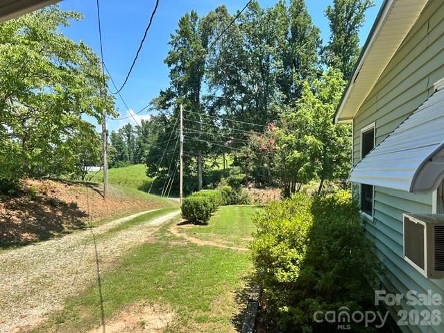 1174 Stacy Hill Road, Marion, NC 28752