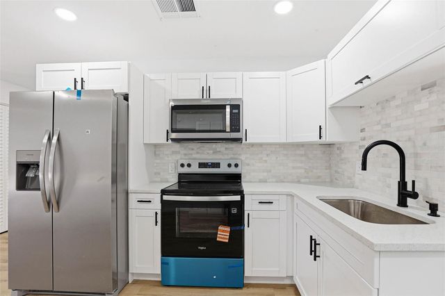 6312 S LANSDALE CIRCLE, Tampa, FL 33616