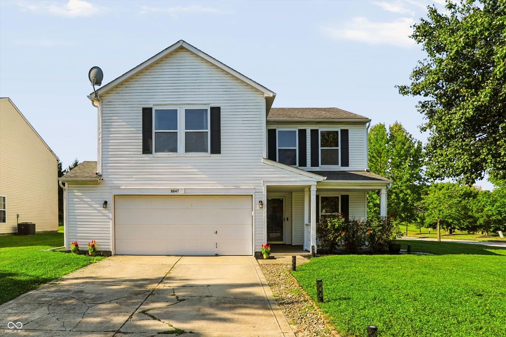 8647 Blooming Grove Drive, Camby, IN 46113