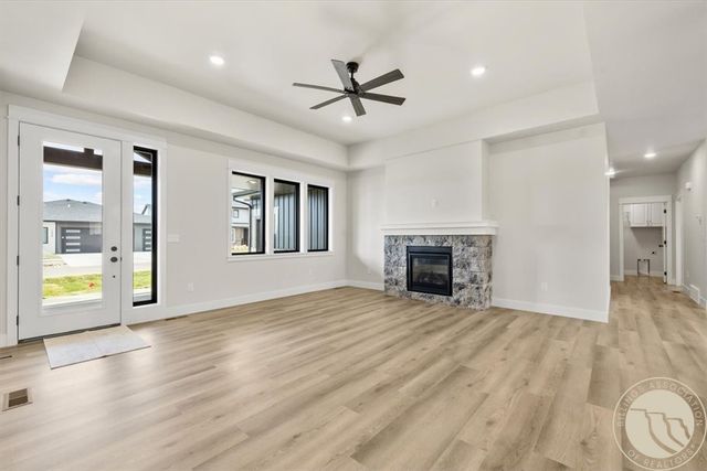 1321 Bandon Dunes WAY, Billings, MT 59106