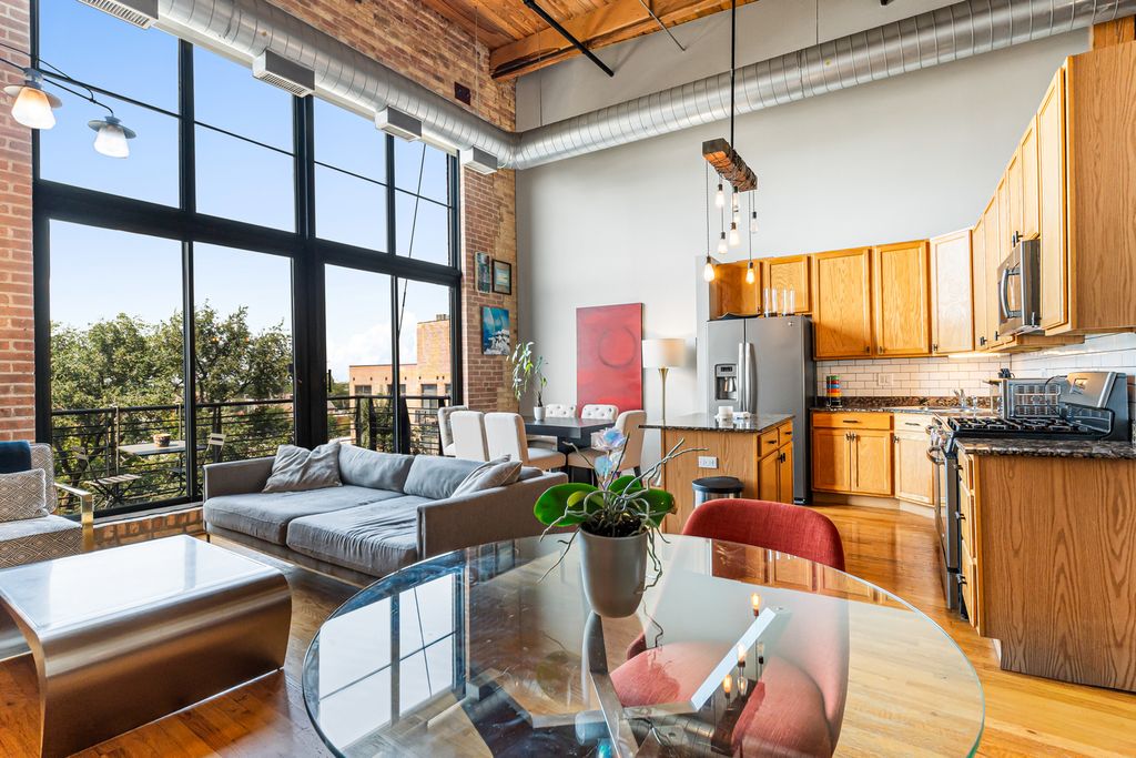 1935 N Fairfield Avenue 402, Chicago, IL 60647 — photo 3