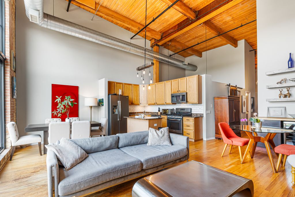 1935 N Fairfield Avenue 402, Chicago, IL 60647 — photo 4