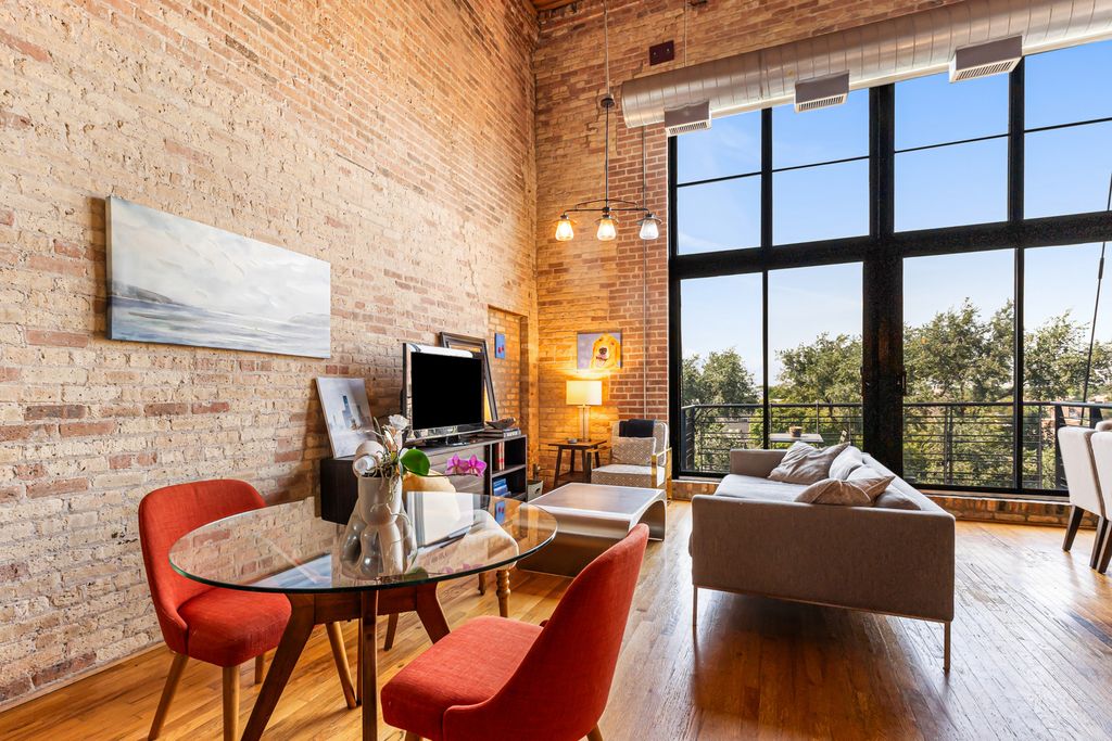 1935 N Fairfield Avenue 402, Chicago, IL 60647 — photo 5