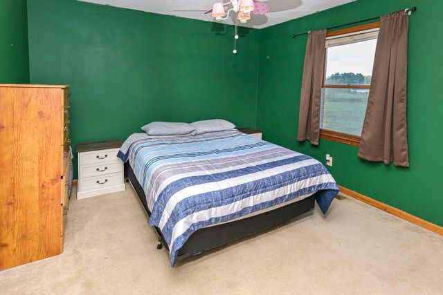 25 Mandy Ln, Fayetteville, TN 37334