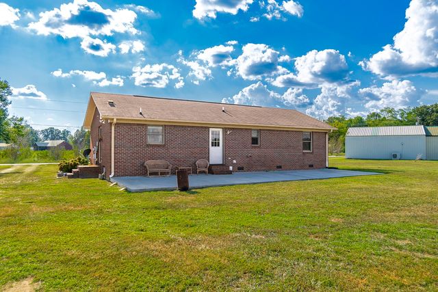 25 Mandy Ln, Fayetteville, TN 37334
