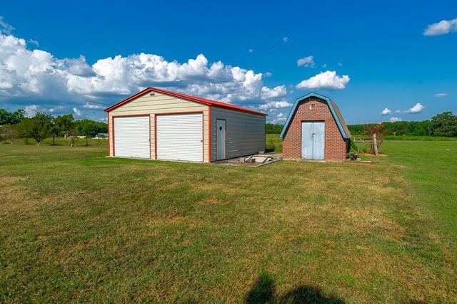 25 Mandy Ln, Fayetteville, TN 37334