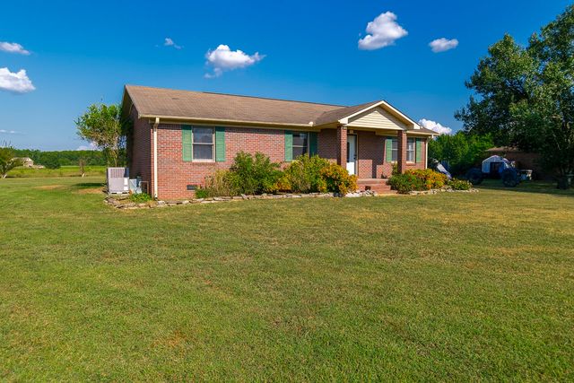 25 Mandy Ln, Fayetteville, TN 37334