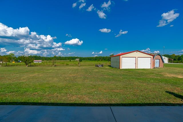 25 Mandy Ln, Fayetteville, TN 37334