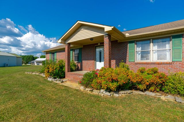 25 Mandy Ln, Fayetteville, TN 37334