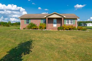 25 Mandy Ln, Fayetteville, TN 37334