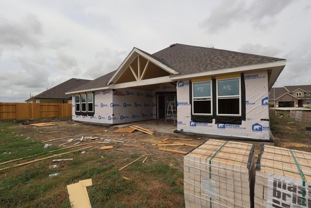 12026 St Augustine Drive, Mont Belvieu, TX 77535
