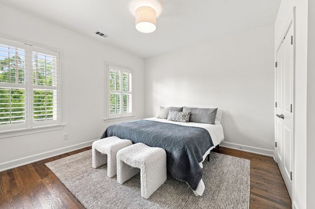 9502 Coronet Ln, Brentwood, TN 37027