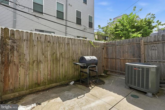 1730 INGERSOLL ST, Philadelphia, PA 19121