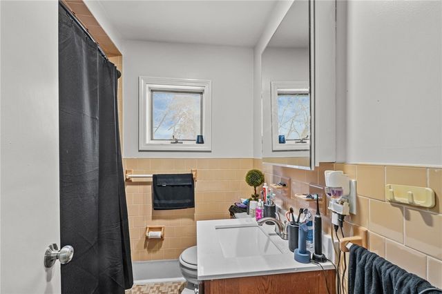 35 Laurel Street, Pawtucket, RI 02860