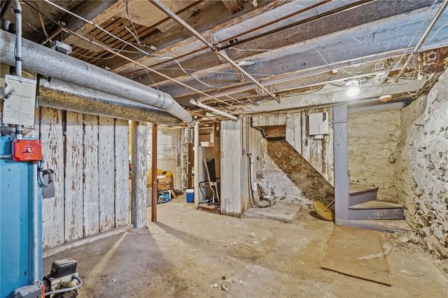 35 Laurel Street, Pawtucket, RI 02860