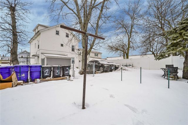 35 Laurel Street, Pawtucket, RI 02860