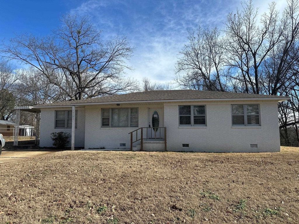 3688 MUNFORD GILTEDGE RD, Munford, TN 38011