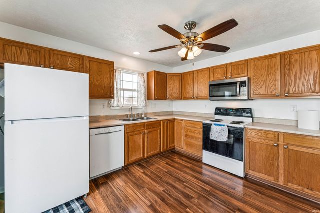 409 W Heritage Drive, Delphi, IN 46923