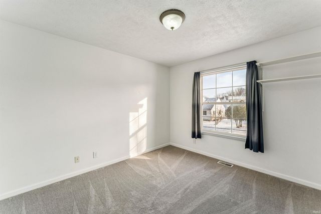 409 W Heritage Drive, Delphi, IN 46923