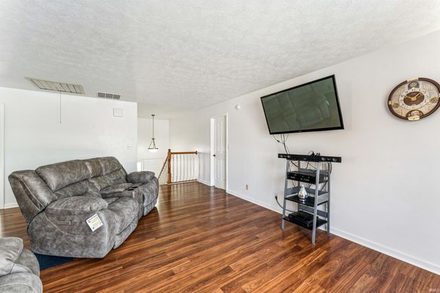 409 W Heritage Drive, Delphi, IN 46923