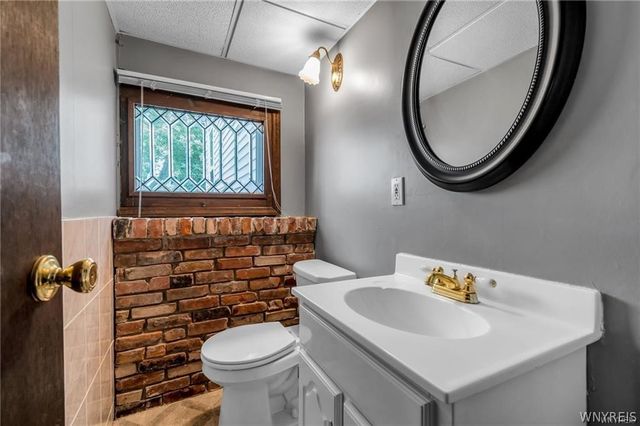 232 Highland Drive, Amherst, NY 14221