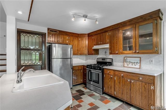 232 Highland Drive, Amherst, NY 14221