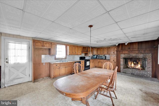 854 CENTERVILLE RD, Lancaster, PA 17601
