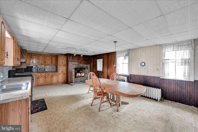 854 CENTERVILLE RD, Lancaster, PA 17601