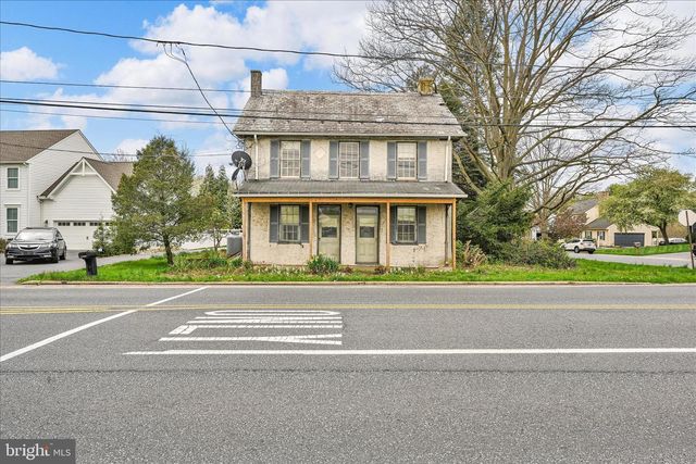 854 CENTERVILLE RD, Lancaster, PA 17601