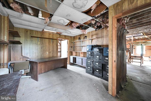 854 CENTERVILLE RD, Lancaster, PA 17601