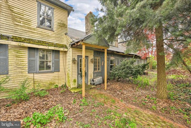 854 CENTERVILLE RD, Lancaster, PA 17601