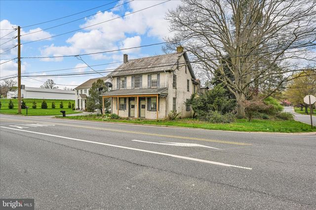 854 CENTERVILLE RD, Lancaster, PA 17601