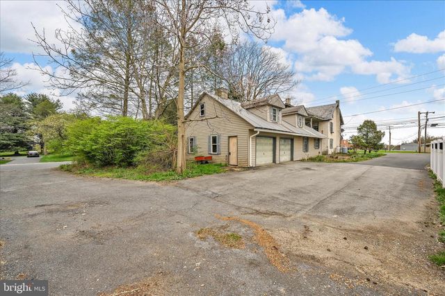 854 CENTERVILLE RD, Lancaster, PA 17601