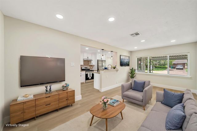 12514 Frazier River Drive, Houston, TX 77050