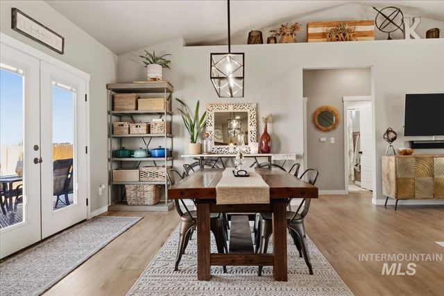 616 22nd Ave E, Jerome, ID 83338