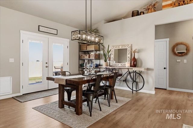 616 22nd Ave E, Jerome, ID 83338