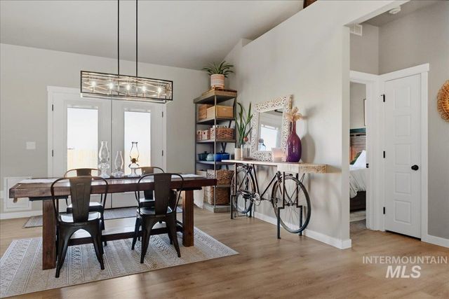 616 22nd Ave E, Jerome, ID 83338