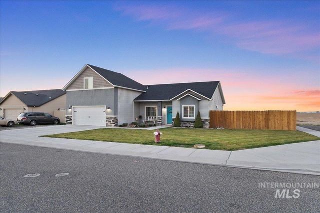 616 22nd Ave E, Jerome, ID 83338