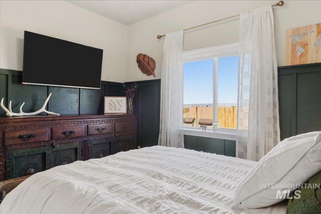 616 22nd Ave E, Jerome, ID 83338