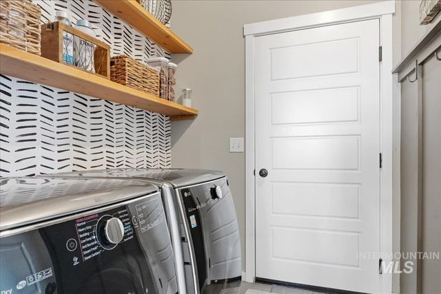 616 22nd Ave E, Jerome, ID 83338