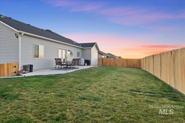 616 22nd Ave E, Jerome, ID 83338