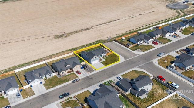616 22nd Ave E, Jerome, ID 83338