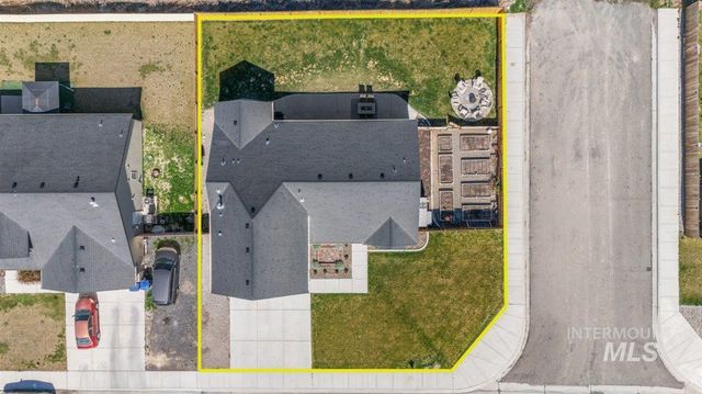 616 22nd Ave E, Jerome, ID 83338