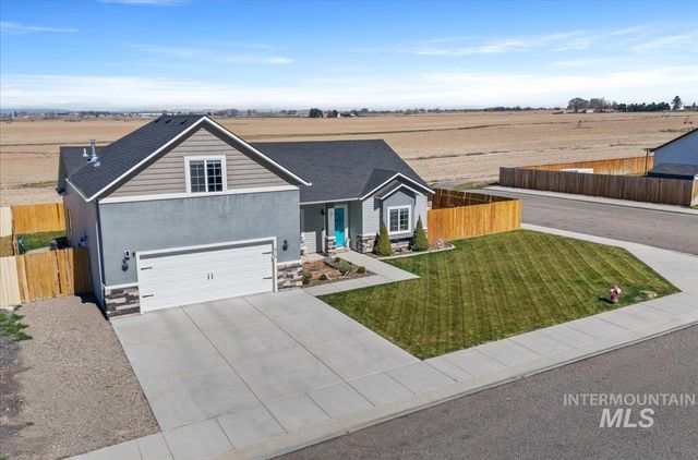 616 22nd Ave E, Jerome, ID 83338